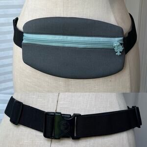 Oak & Reed Waist Belt Bag Unisex adjustable strap, one main pocket with zipper